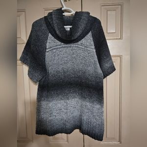 Cowl neck short-sleeved sweater